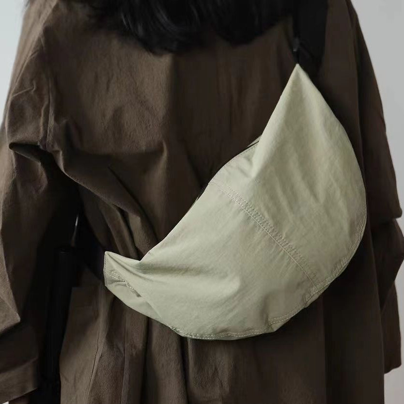 Nylon Bag, Women's Casual Bag, Wide Shoulder Strap Single Shoulder Crossbody Bag, Simple and Lightweight Moon Bag
